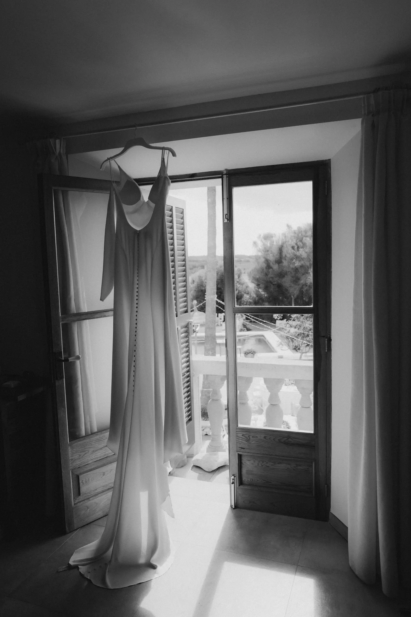 Documentary wedding photography by Cori Kasus